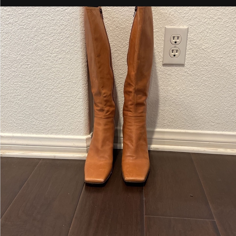 Women’s Aldo leather boots size 39